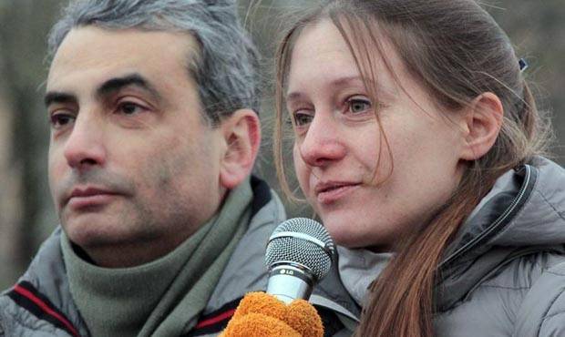 Псковских журналистов вызвали на допрос после участия в акции в поддержку Светланы Прокопьевой