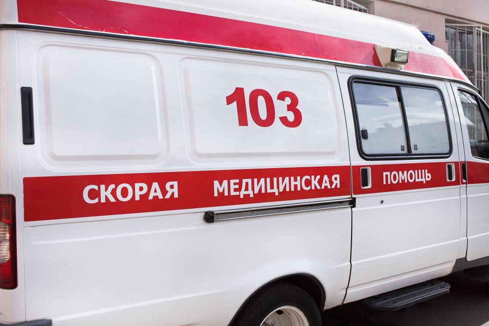 Очевидцы сообщили о падении человека в шахту лифта в ТЦ в Москве