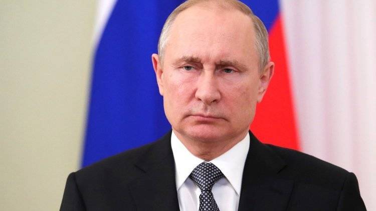 Путин призвал в расследовании атак на саудовские НПЗ опираться не на эмоции, а на факты