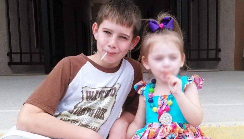 Отважный подросток погиб, спасая 5-летнюю сестру от грабителя, который ворвался в дом