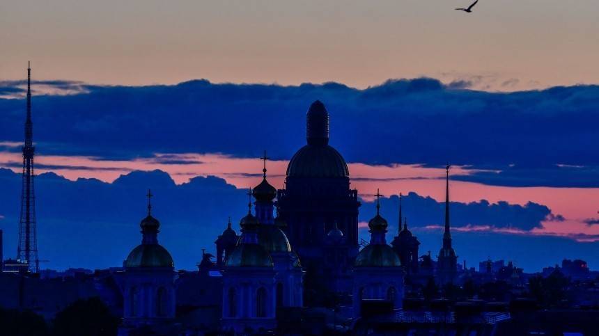 Снег и «слабо отрицательные температуры» обещают в Петербурге в выходные