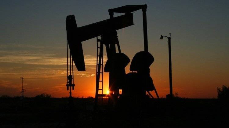 Цены на нефть вернулись на прежний уровень после скачка