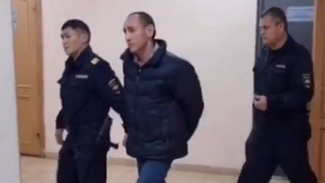 Во Владивостоке заключили под стражу убийцу кондуктора