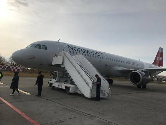 Следователи начали проверку в аэропорту Челябинска, где трап врезался в самолет
