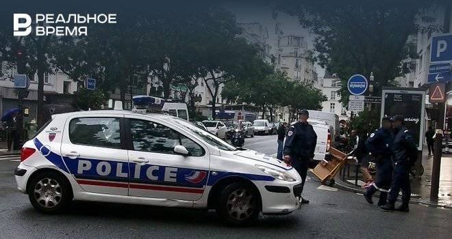 В Париже при нападении на полицейский участок погибли четыре человека