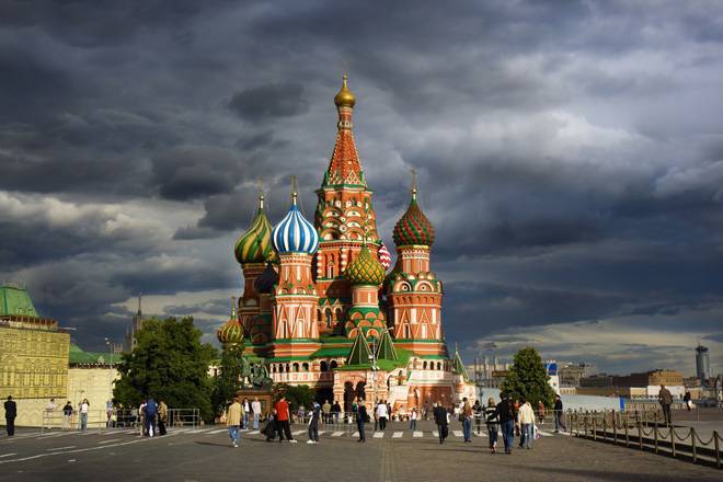 Облачная погода с дождем ждет москвичей в пятницу
