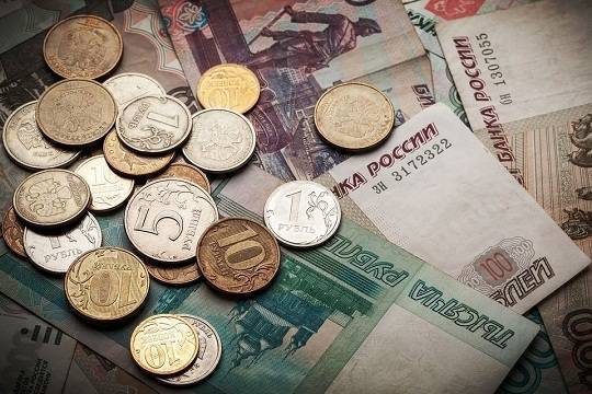 Жители России определили счастливый уровень зарплаты