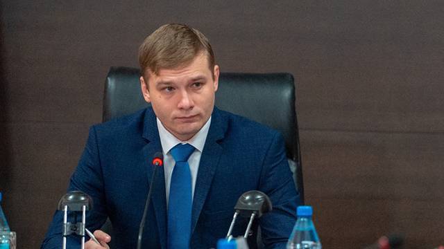 Администрацию Коновалова упрекнули в отбеливании имиджа начальника