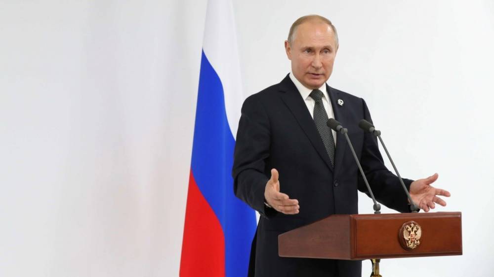 США и Европа не реагируют на отказ РФ развертывать ракеты средней дальности, заявил Путин