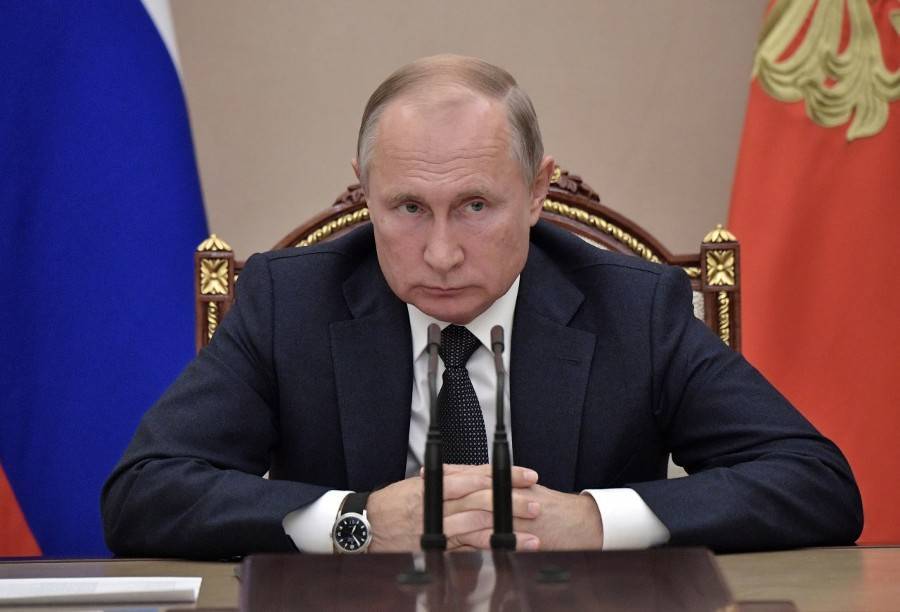 Путин произвел ряд увольнений и назначений в силовых ведомствах