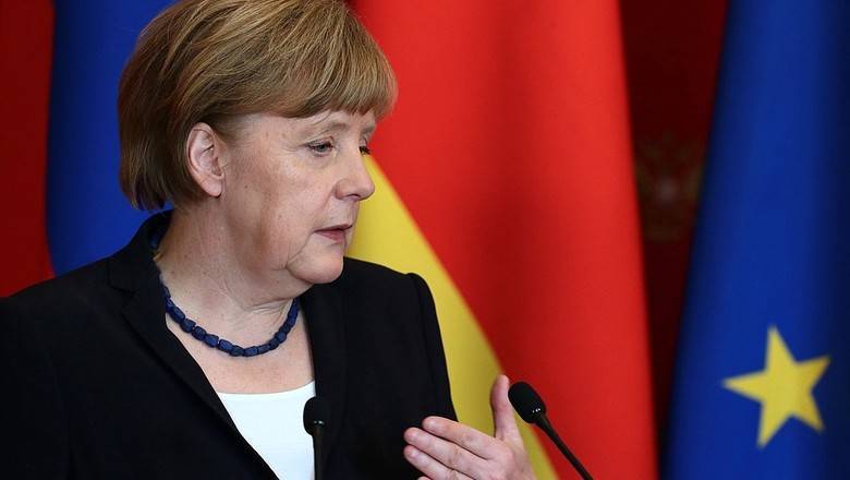 Меркель предложила назначить дату встречи в "нормандском формате"