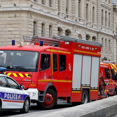 Четыре полицейских погибли в результате нападения в префектуре полиции Парижа