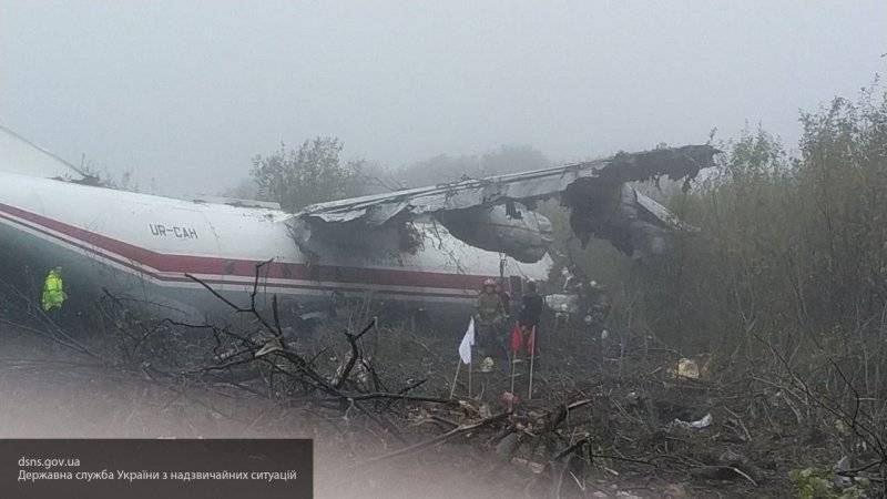 Пять человек погибли в результате экстренной посадки АН-12 во Львове