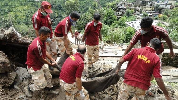 Более 70 человек погибли от наводнений в Индии