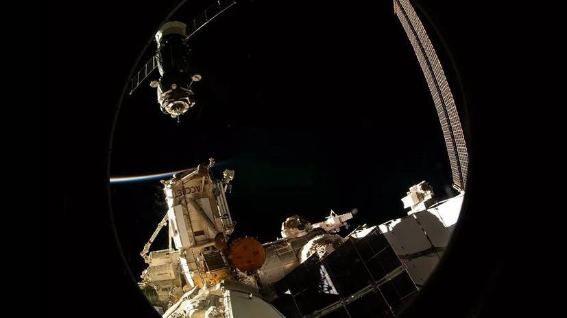 «Союз МС-12» с тремя членами экипажа МКС совершил посадку в Казахстане
