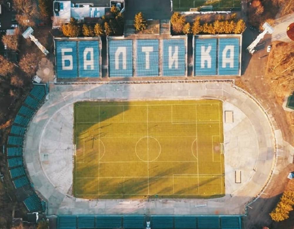 На стадионе «Балтика» появится поле с подогревом