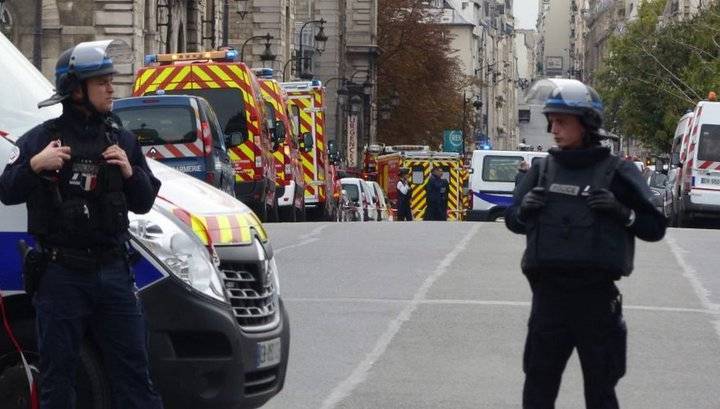 Сотрудник парижской префектуры устроил бойню в полицейском участке
