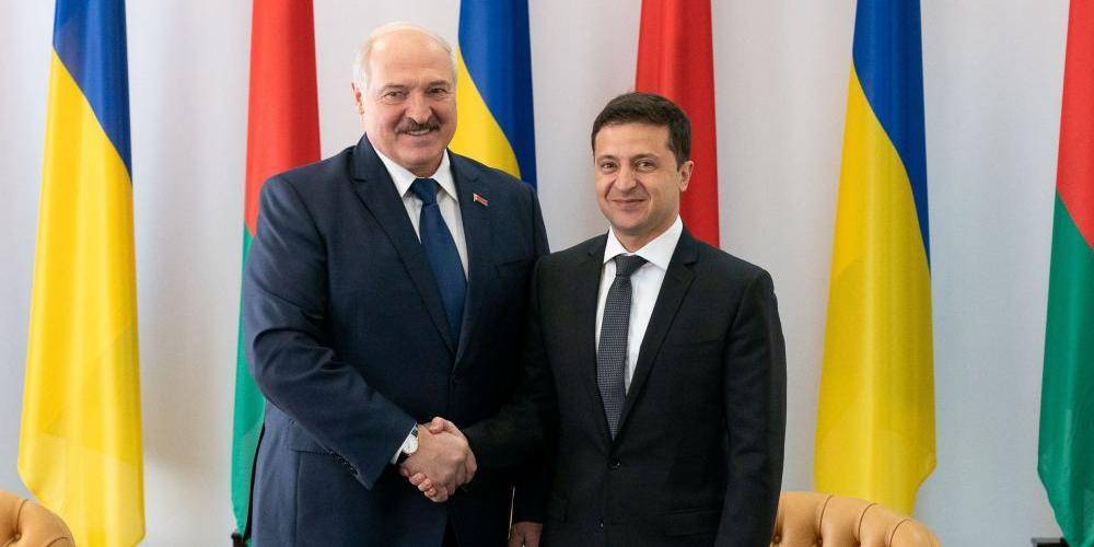 Лукашенко перед Зеленским назвал регионы Украины российскими и рассмешил зал Владимиром Владимировичем