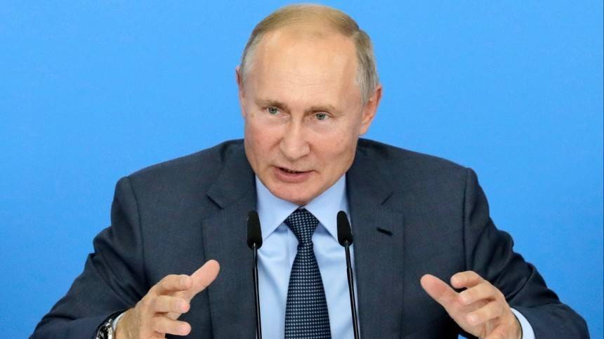 Путин объяснил, почему важно рассказывать о хороших новостях — видео