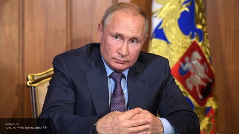 Выход США из ДРСМД усугубил ситуацию с безопасностью в мире, считает Путин