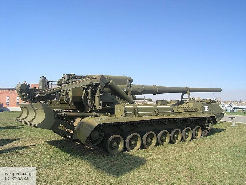 Китайские СМИ объяснили любовь России к старой, но мощной артиллерии