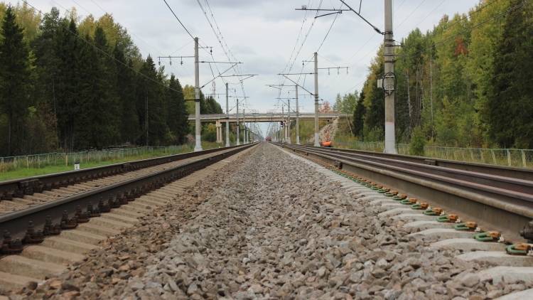 Киев не исключает возможность восстановления железнодорожного сообщения с Донбассом
