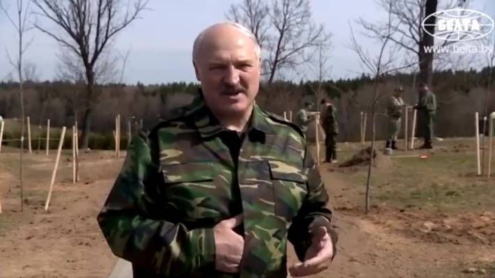 Лукашенко попросил президента Украины помочь с ракетостроением