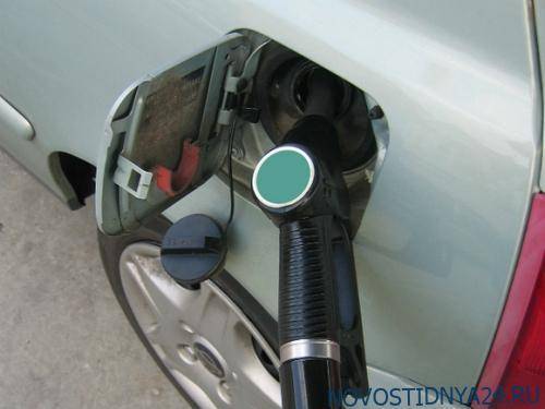 Рост цен на бензин зафиксирован в 32 российских регионах