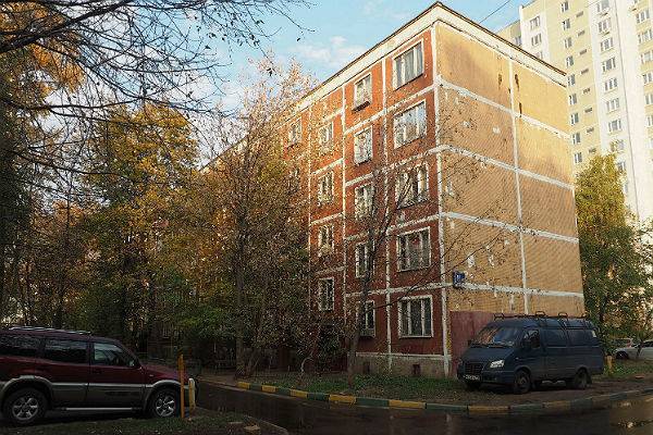 В Москве мошенник квартиру пенсионерки, подделав ее цифровую подпись