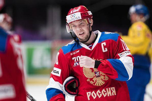 Сергей Мозякин первым в КХЛ набрал 700 очков