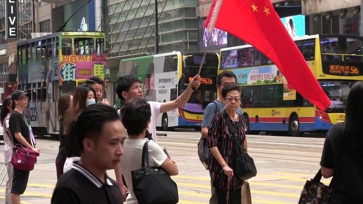 МИД призвал туристов из РФ избегать мест скопления людей в Гонконге