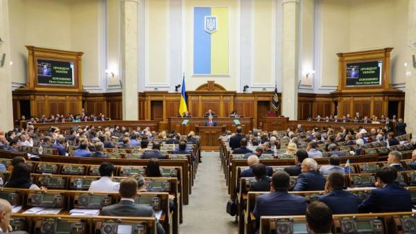 Законопроекты об особом статусе Донбасса будут обсуждаться с РФ