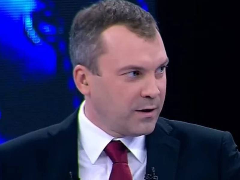 Российский телеведущий объяснил необходимость обсуждать Украину