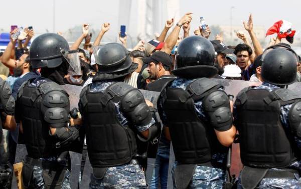 В Ираке прошла встреча между представителями властей и протестующих