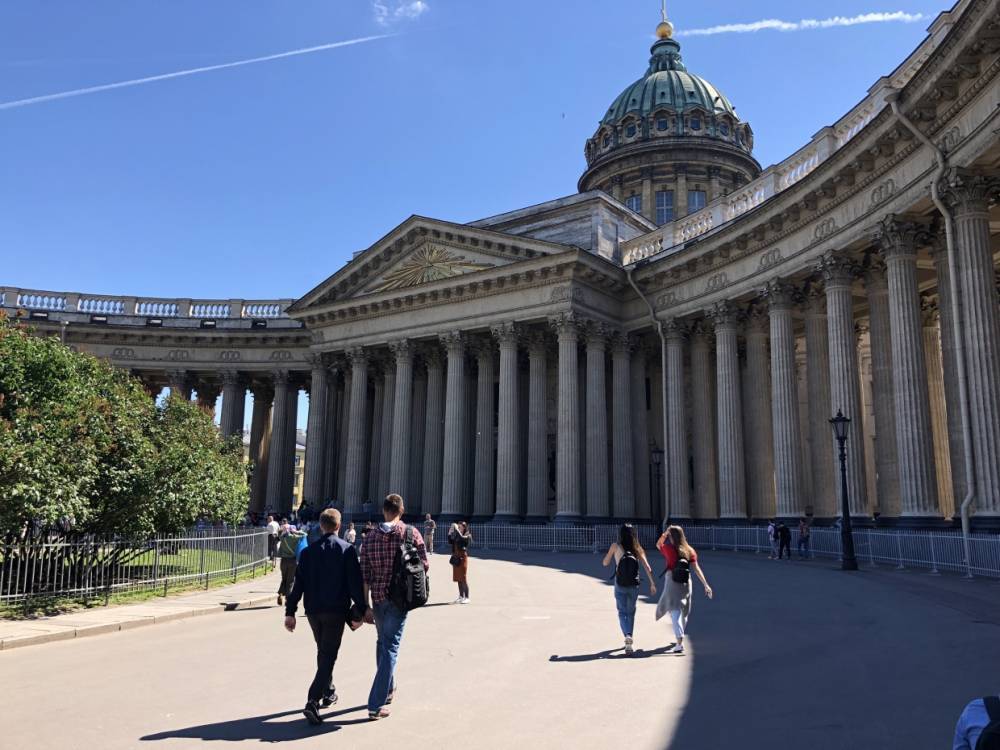 Российские туристы признались, что в Петербурге чувствуют себя «как в Европе»