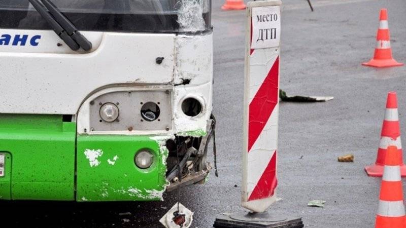 Двадцать человек пострадали в ДТП с автобусом в Нижегородской области