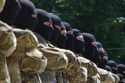Украинские националисты отказались покидать зону разведения войск в Донбассе