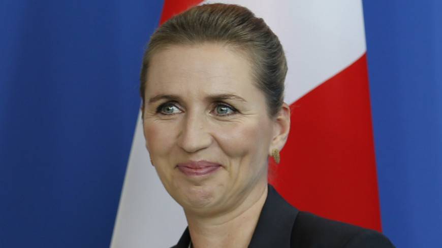 Премьер-министр Дании рассмешила парламент докладом про верблюда