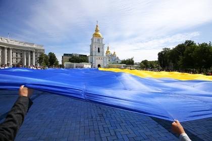 Киев назвал условие проведения выборов в Донбассе