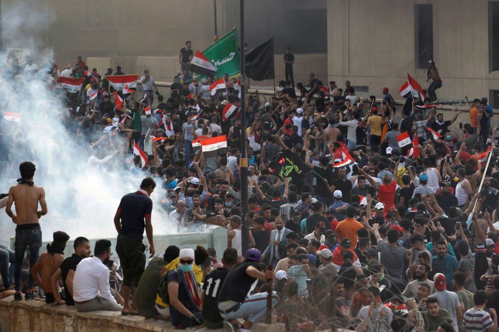 МВД Ирака: в ходе протестов против правительства погибли более 100 человек
