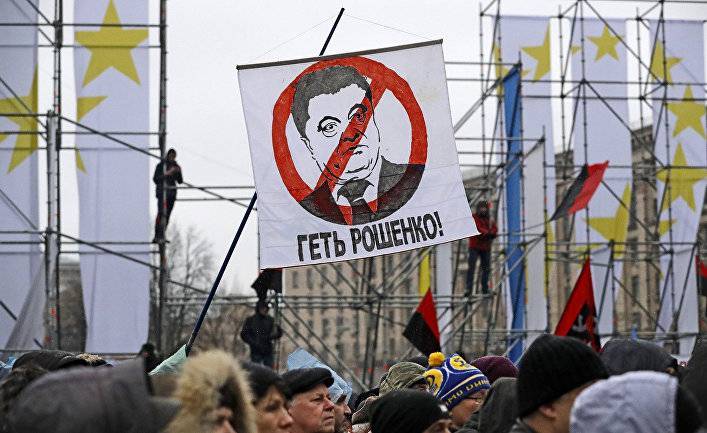 «Так свинье и надо»: украинцы кусают локти, что Порошенко таксист не отвез «в психушку» (Главред, Украина)
