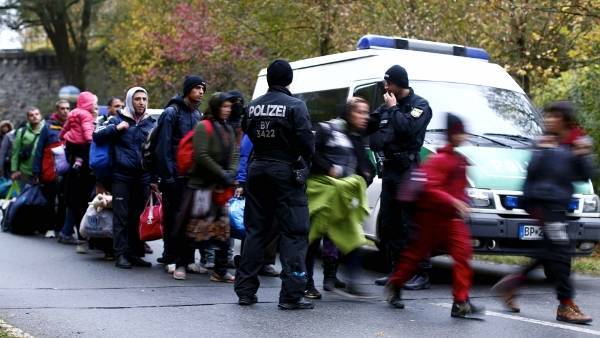 МВД ФРГ: Европа может столкнуться с ещё более крупным наплывом беженцев