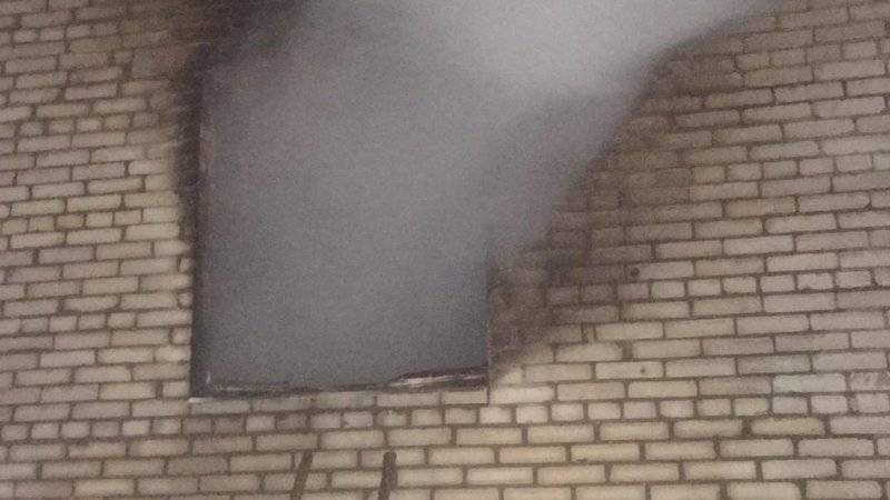 Жители дома под Волоколамском рассказали подробности о ночном пожаре