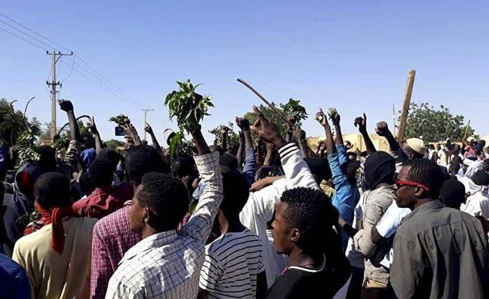 Al Modon: Судан между Москвой и Парижем