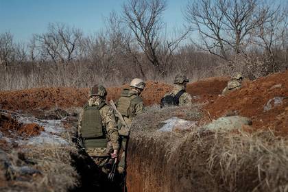Националисты из «Азова» заняли позиции в зоне отвода войск в Донбассе