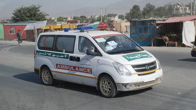 4 человека пострадали при взрыве рядом с автобусом в Афганистане
