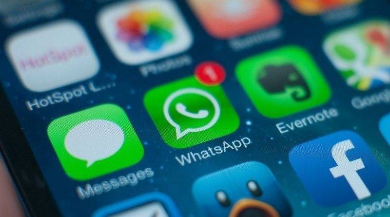 В Амурской области двоих женщин оштрафовали по закону о фейковых новостях из-за сообщений в WhatsApp