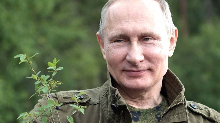 Путин перед днем рождения погулял по тайге