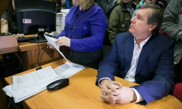 Певец Новиков раскрыл доходы, чтобы взыскать с бывшего замминистра 126 миллионов