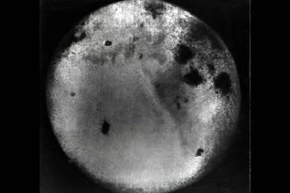 Рассекречены снимки обратной стороны Луны
